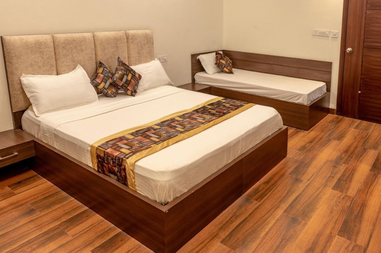 De Manora Homes - Unpretentious Hotel With A Garden , Posh Area Ranjit Avenue Amritsar Eksteriør bilde